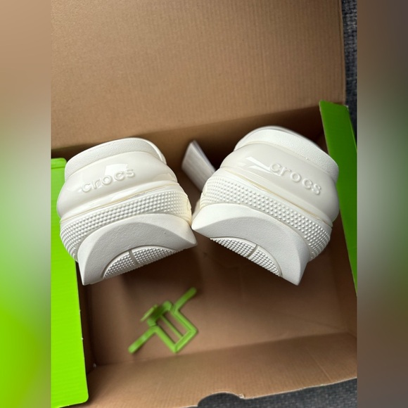 BNWT Crocs Mega Crush Triple Strap Sandals – Chalk White – Style ID: 521539 - Picture 6 of 15